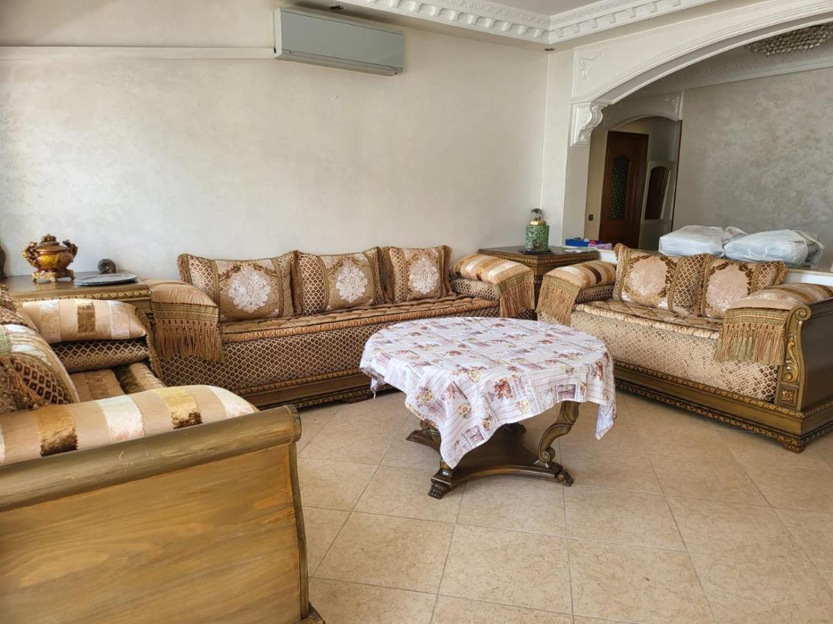 Vaste Appartement Au Centre De Тетуан Екстер'єр фото