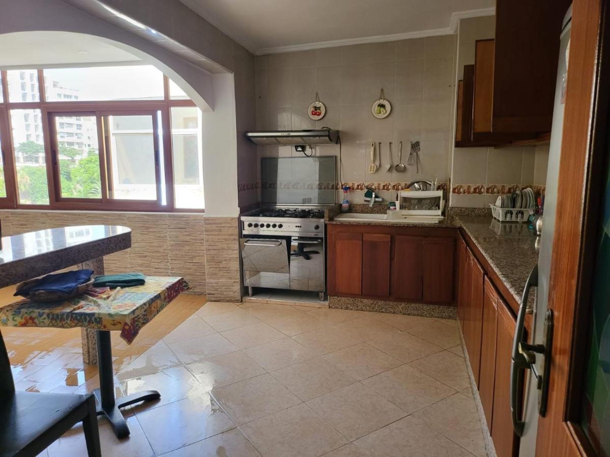 Vaste Appartement Au Centre De Тетуан Екстер'єр фото