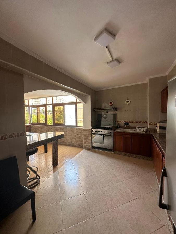 Vaste Appartement Au Centre De Тетуан Екстер'єр фото